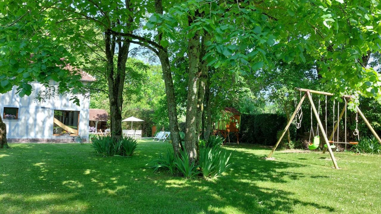 Отель Domaine Du Carouge Lirey Экстерьер фото