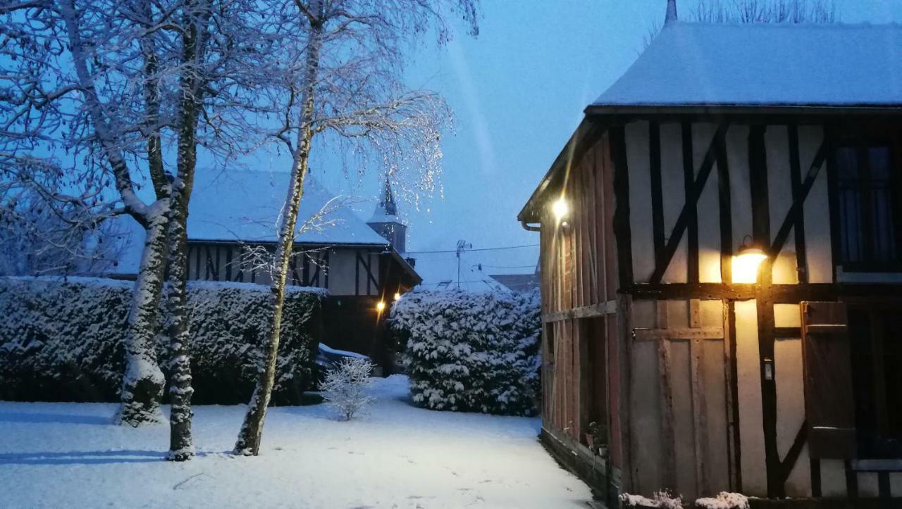 Отель Domaine Du Carouge Lirey Экстерьер фото